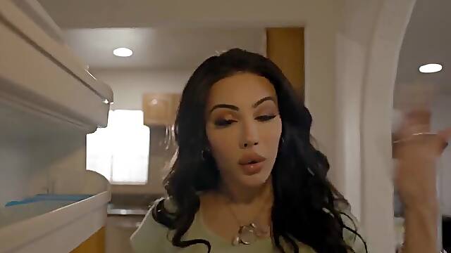 Syren And The Sneeky Shemale