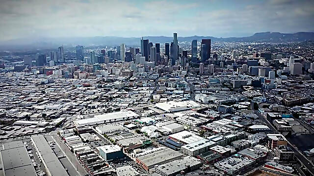 Jennifer White - Extreme Gangbang