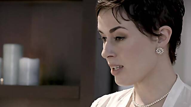 Guy Cheats with Wife’s Busty Nurse