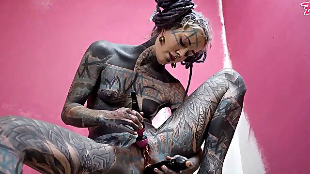 Workwear rectal stretching solo jerking gapes and squirt