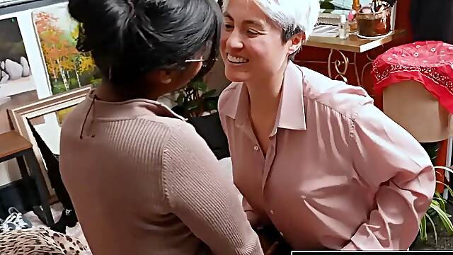 Wet hairy pussy licked and fingered by exotic babe