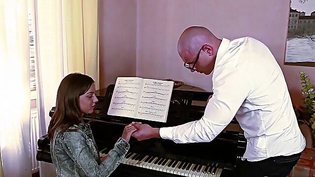 Piano Players Pussy - Foxi Di