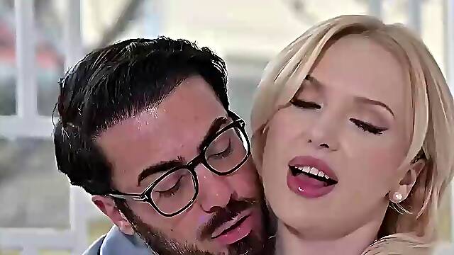 Vera Jarw - Cock Hungry Hottie Vera Jarw Tempts Her Coworkers Into Office Dp Gangbang