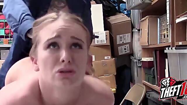 Shoplifter Daisy Stone drinks security spunk-pump to avoid the cops