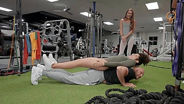 Lucky trainer bangs Mackenzie Mace & Hazel Grace at the gym