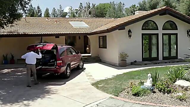 Old Contractor Fucks Home Alone Teen With Gia Derza
