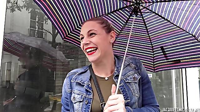 Funny babe 24 years old Zora first porn