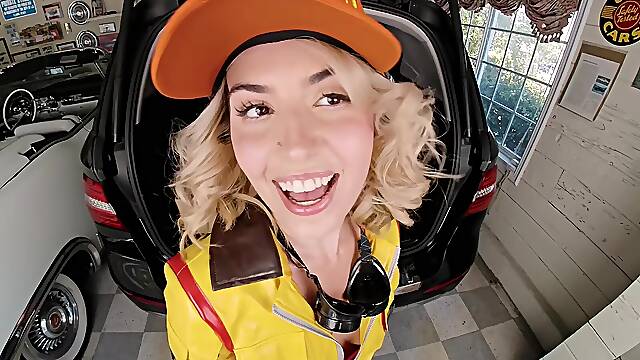 Final Fantasy XV Cindy Aurum Cosplay with Chanel Camryn VR Porn Parody