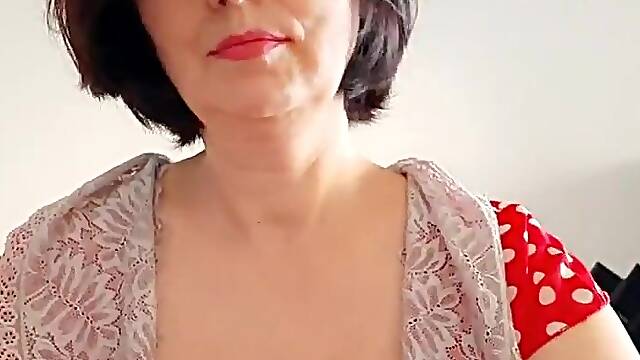 That babe knitted herself red lace underware and tried it on