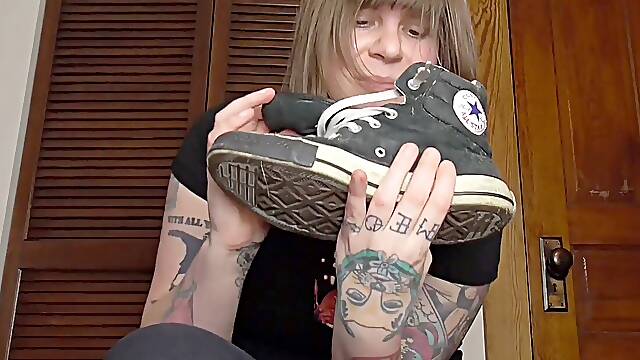 HUFF MY sweat-soaked shoes AND FARTS aroma DOMINATION