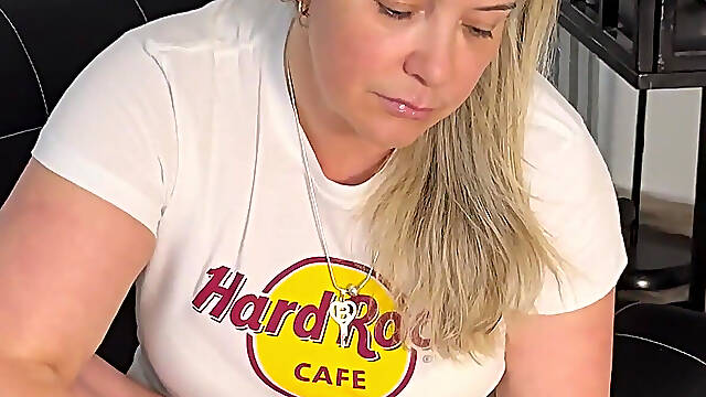 Empressbellasadic's Toe Jeam Is Sacred