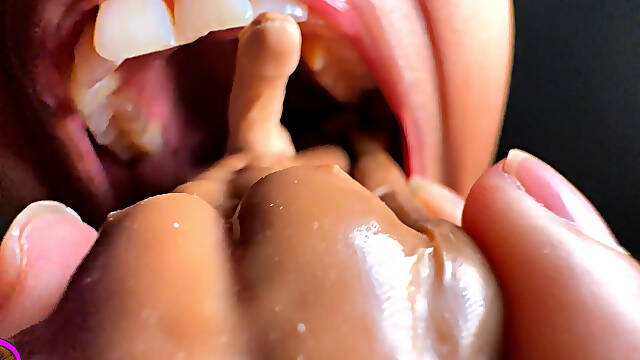 Giantess Cirilla - Taped and Tasted