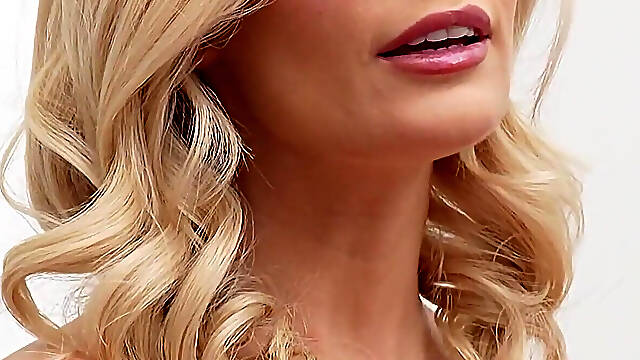 Casting Interview of Candee Licious